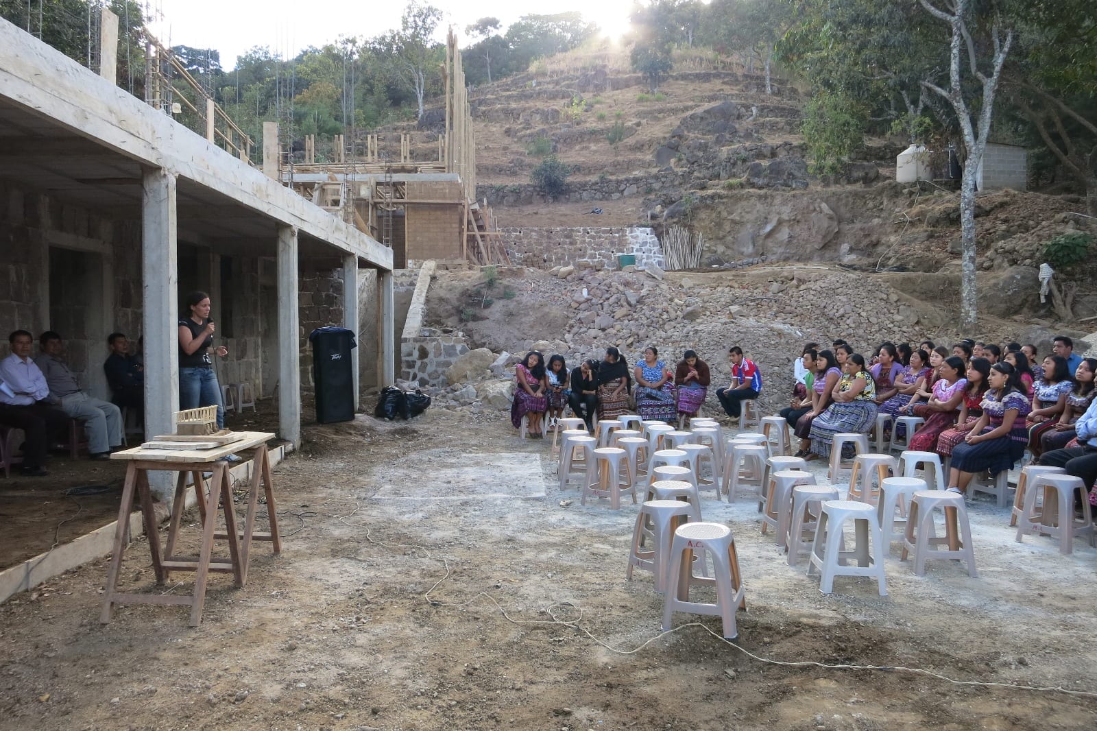Schulbau in San Pedro la Laguna wächst