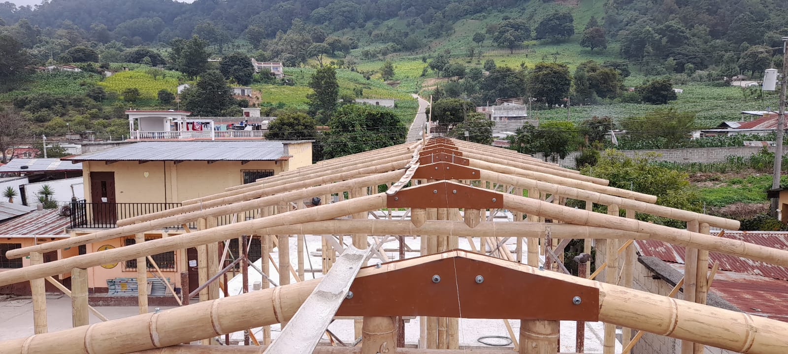 Dachkonstruktion aus Bambus