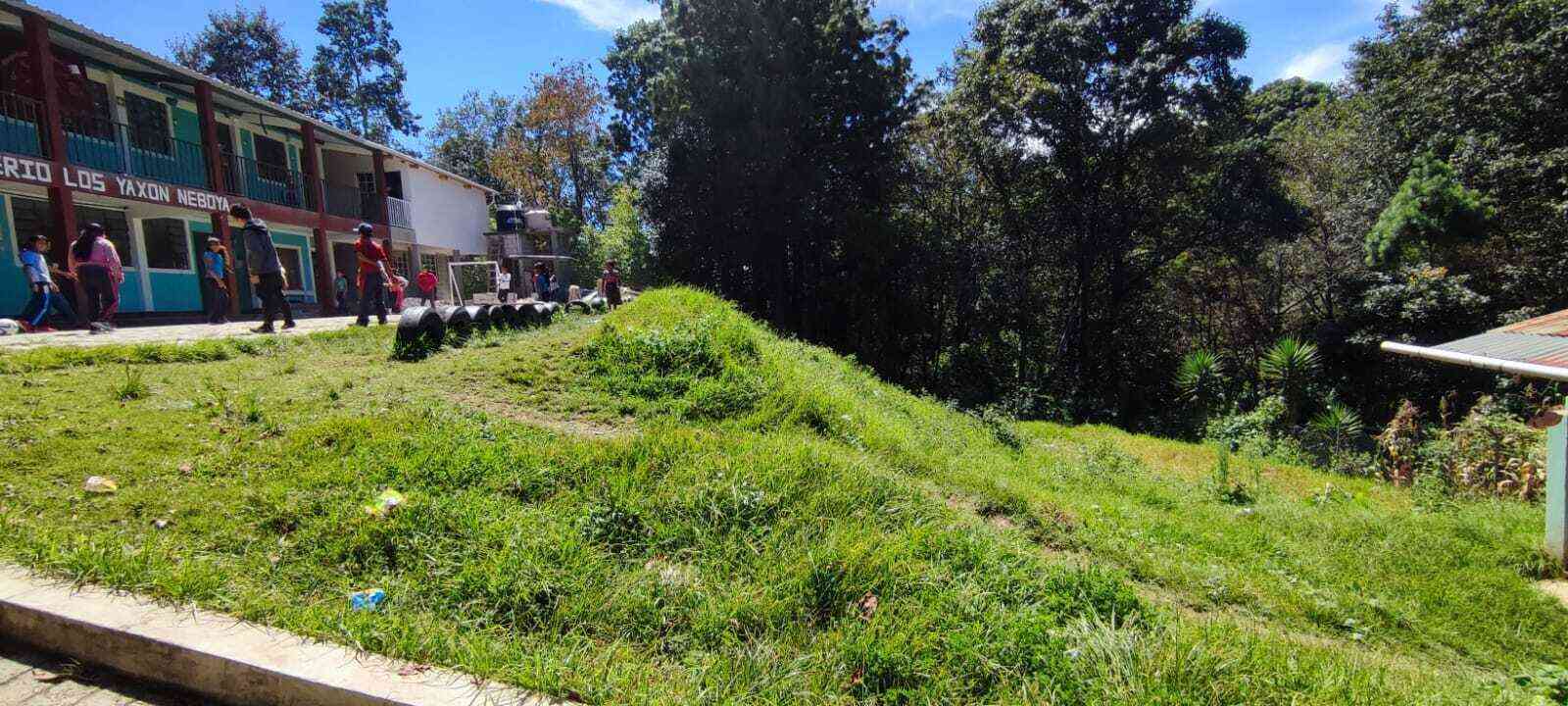 Schule in Los Yaxón Neboyá nach erster Schulerweiterung